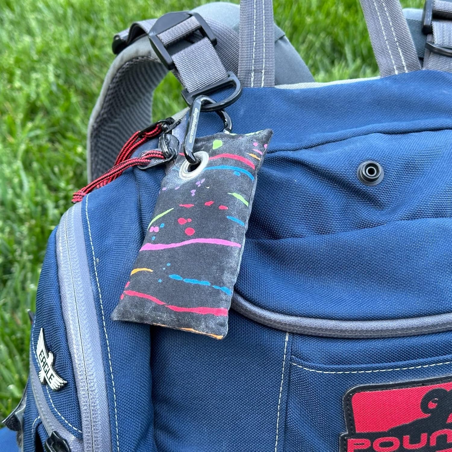 Disc Golf Chalk Bag | Dry Your Hands in the Heat of Summer | Attaches to Bag with a Carabiner | Improve Your Hand Grip for Consistency | Essential Disc Golf Accessories | Chalk